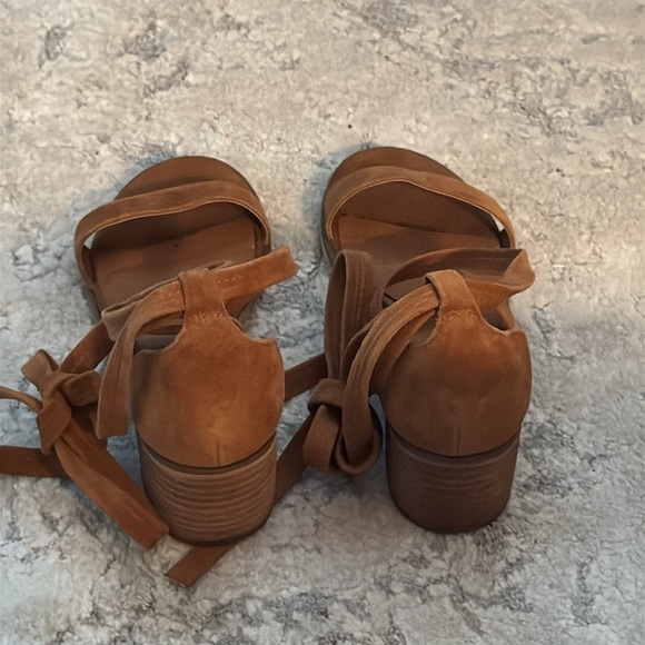 Steve Madden Rizzaa Cognac Suede‎ Leather Heeled Sandals ankle straps Sz 6.5 - Picture 8 of 13